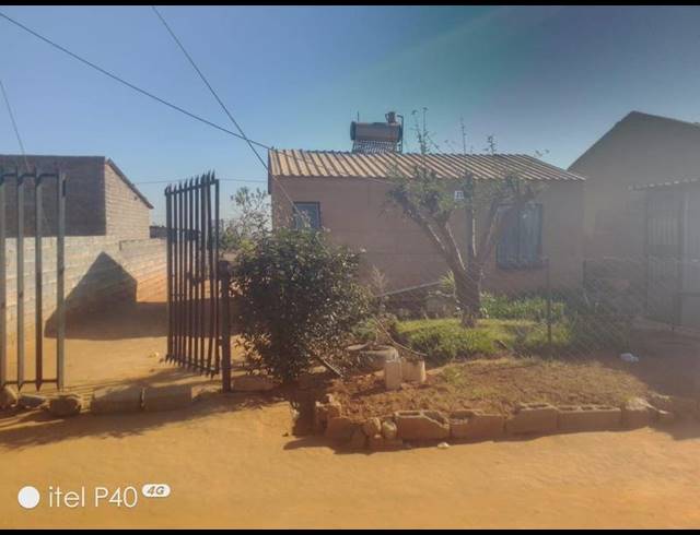 2 BEDROOM HOUSE FOR SALE IN LEHAE